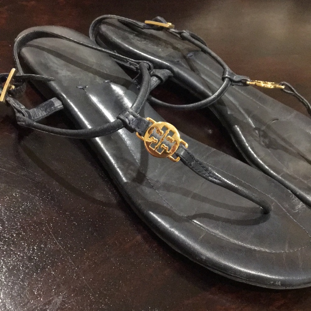 Tory Burch Navy sandals with gold detailing